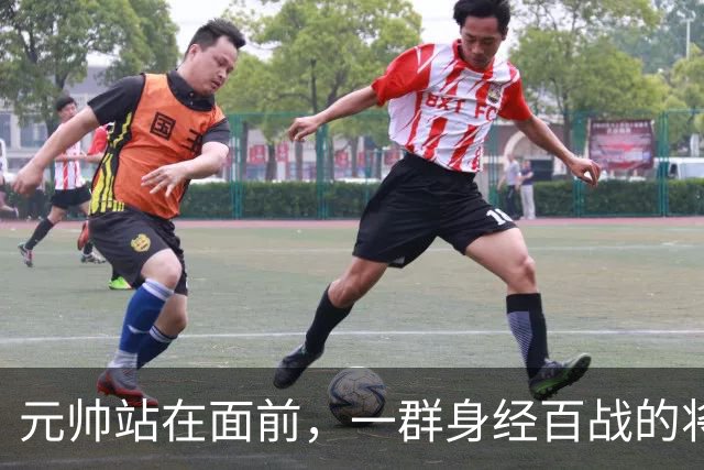 元帅站在面前，一群身经百战的将领没人敬礼，刘伯承沉默转身
